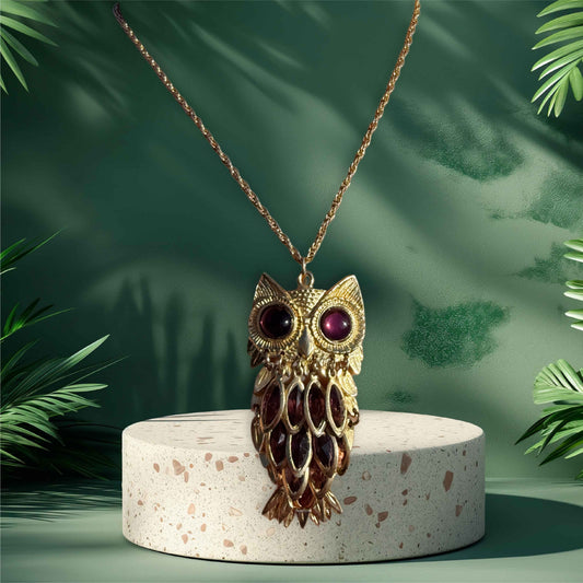Vintage 1970’s Owl chain necklace with dark, deep purple gems.
